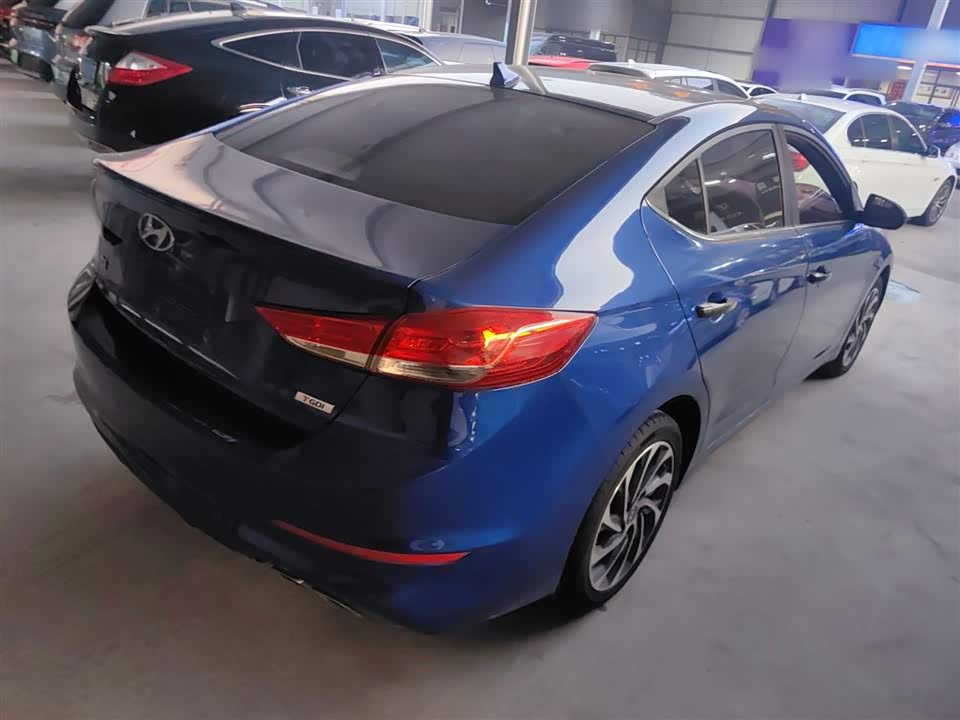 Hyundai Lead