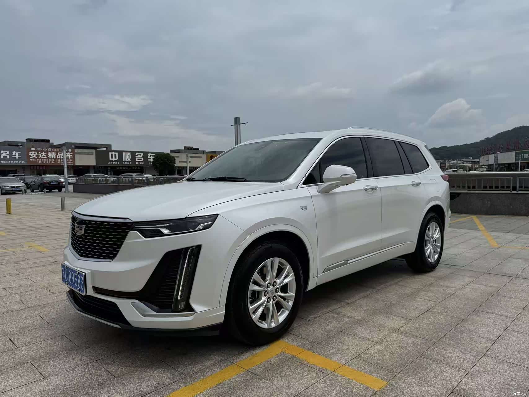 Cadillac XT6