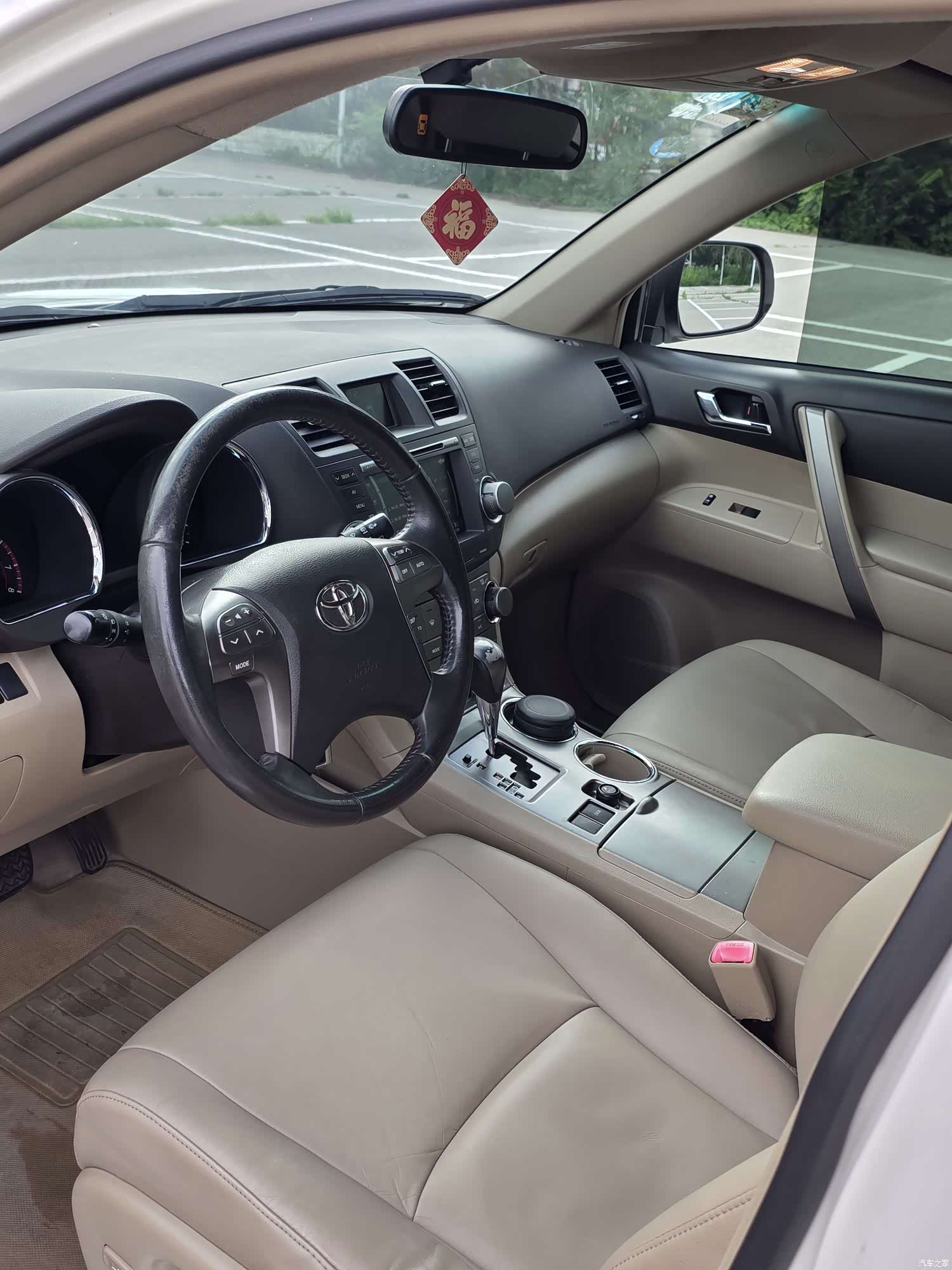Toyota Highlander, 2011 10