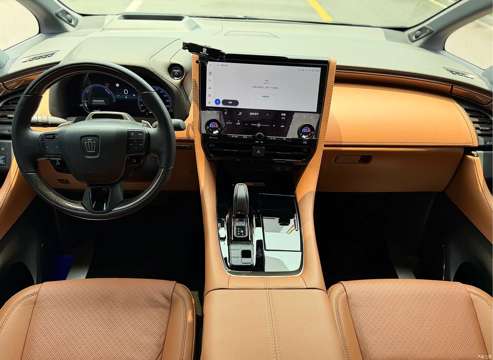 Toyota Vellfire, 2024 9