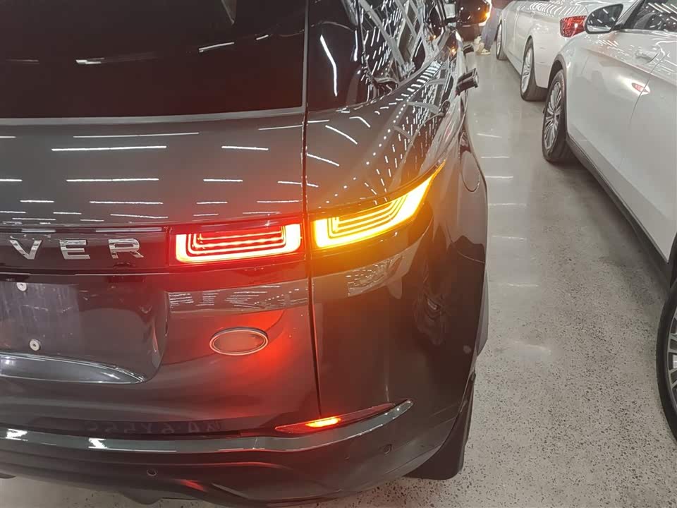 Land Rover Range Rover Aurora