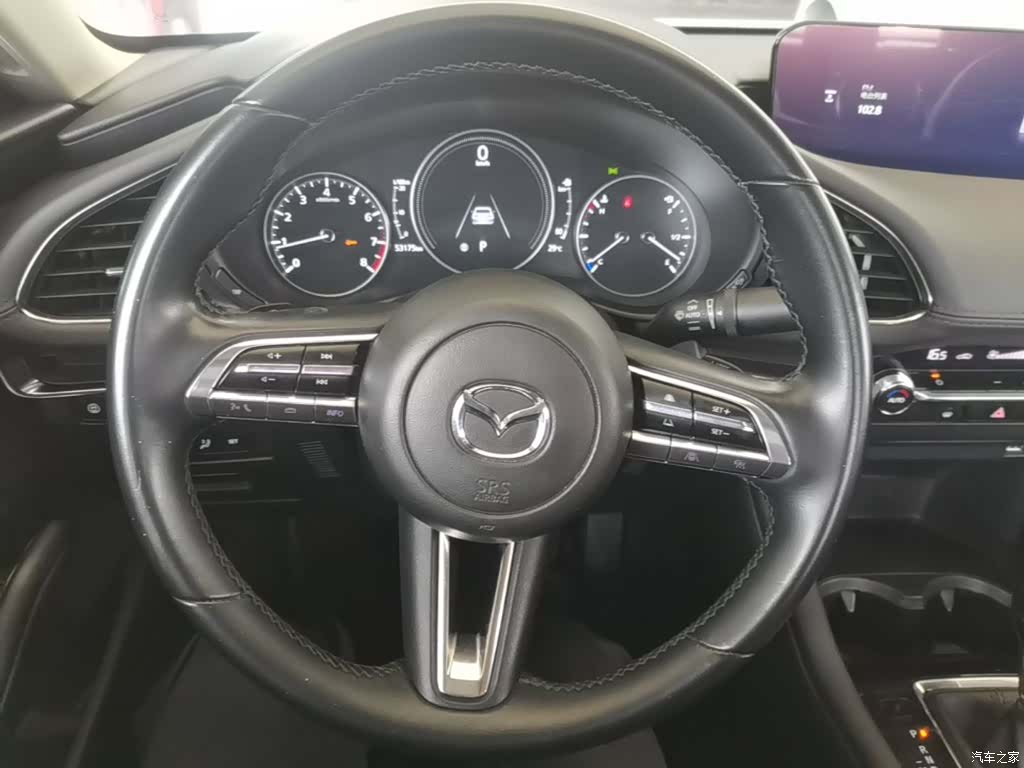 Mazda Mazda3, 2023 11