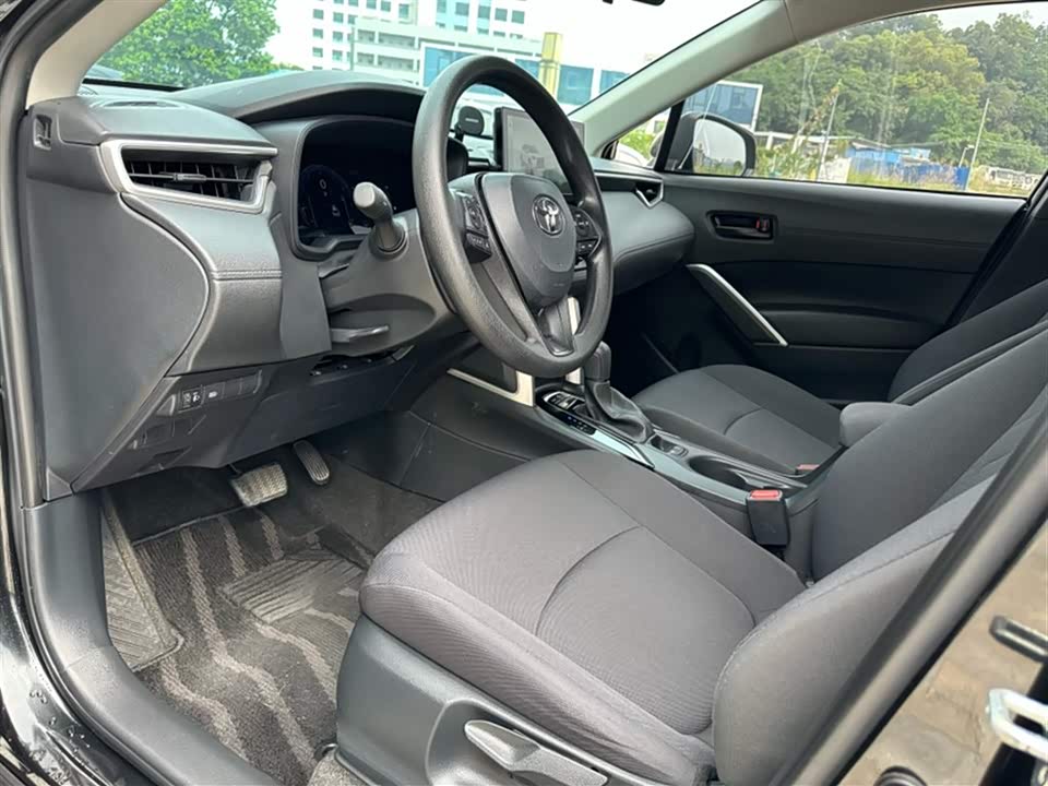 Toyota Corolla Sharp amplifier