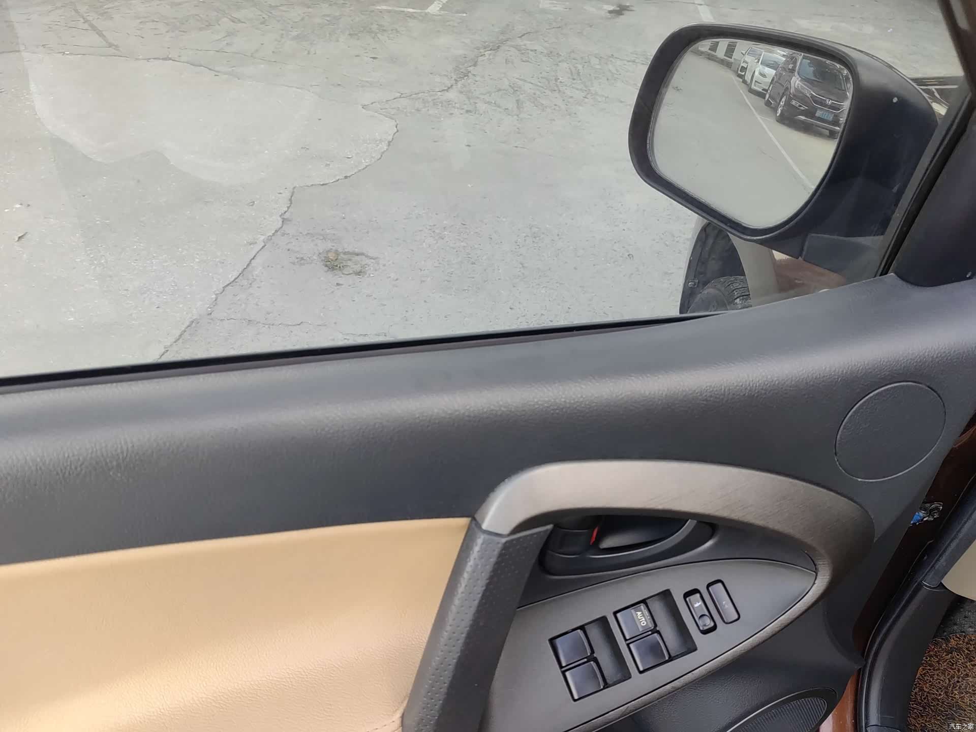 Toyota RAV4, 2012 10