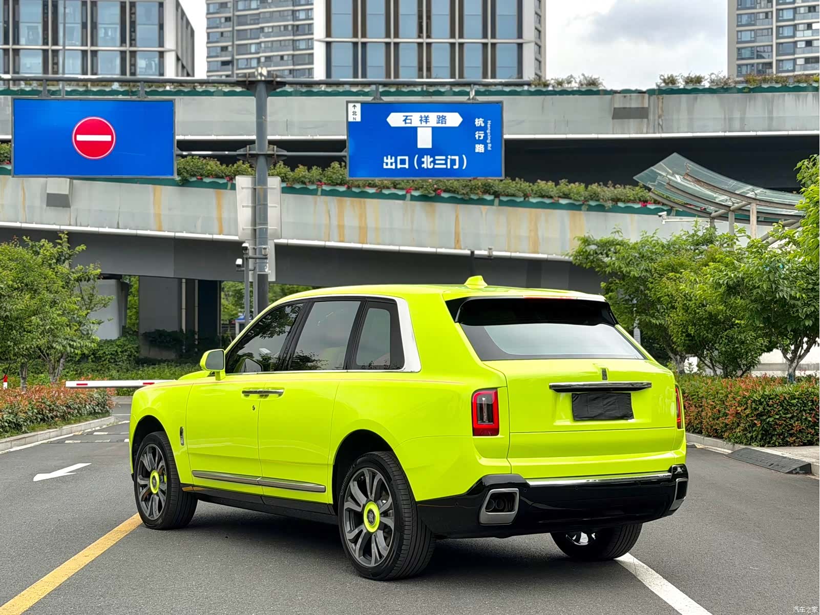 Rolls-Royce Cullinan, 2025 9