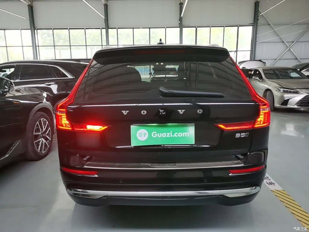 Volvo XC60, 2024 6