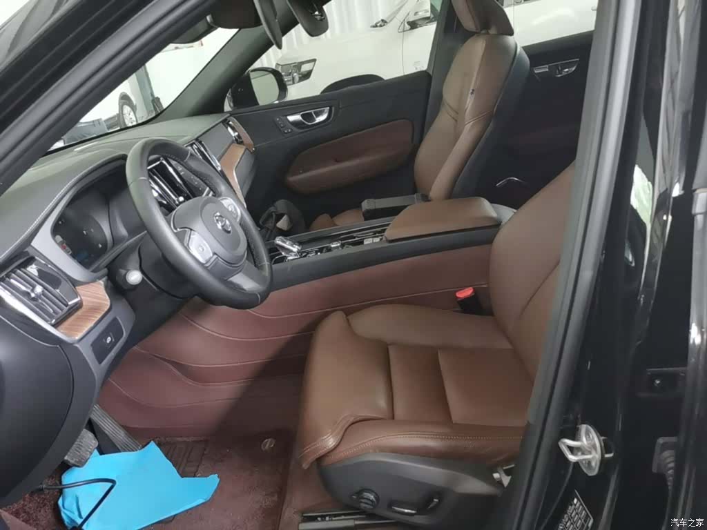 Volvo XC60, 2024 15