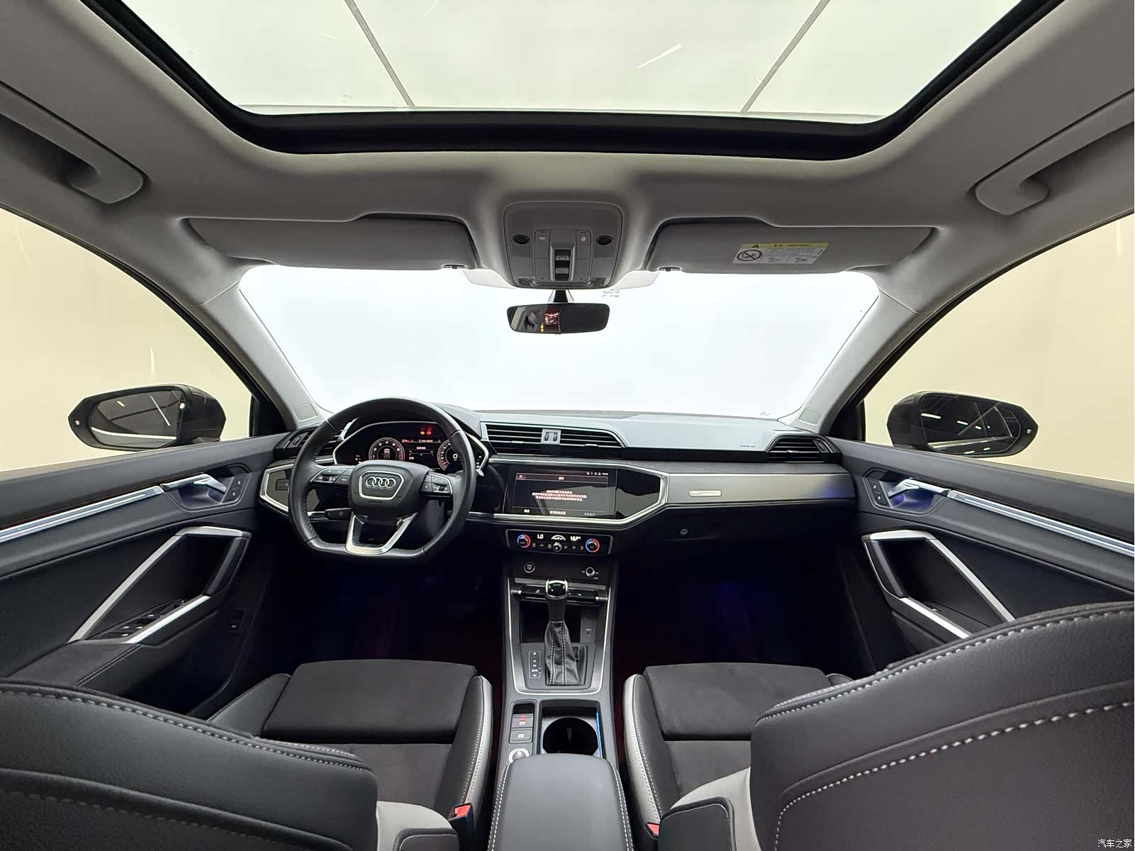 Audi Q3, 2022 9