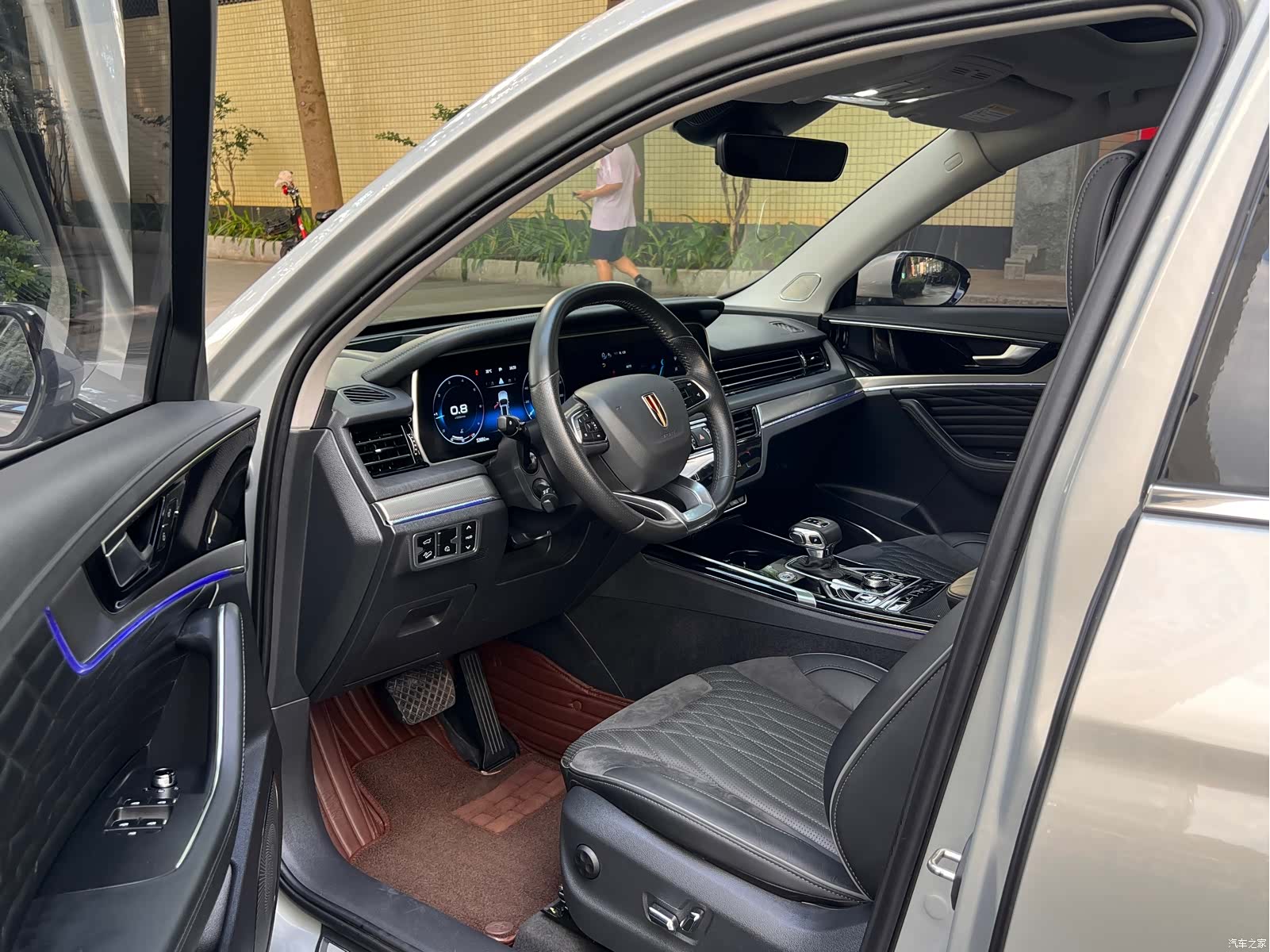 Hongqi HS5, 2022 12