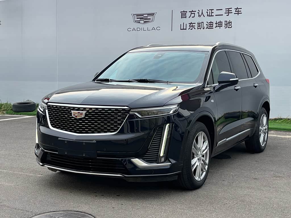 Cadillac XT6 2022 2.0T мест Luxury