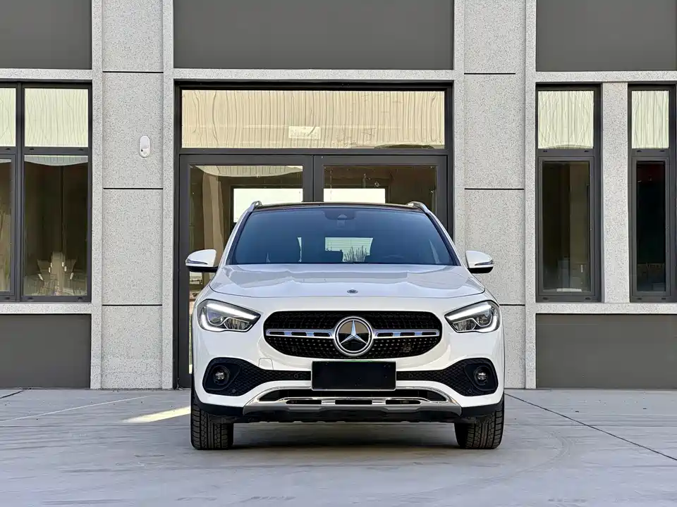 Mercedes-Benz GLA
