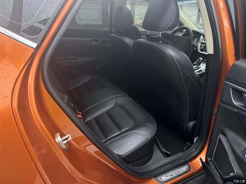 Geely Emgrand, 2016 13