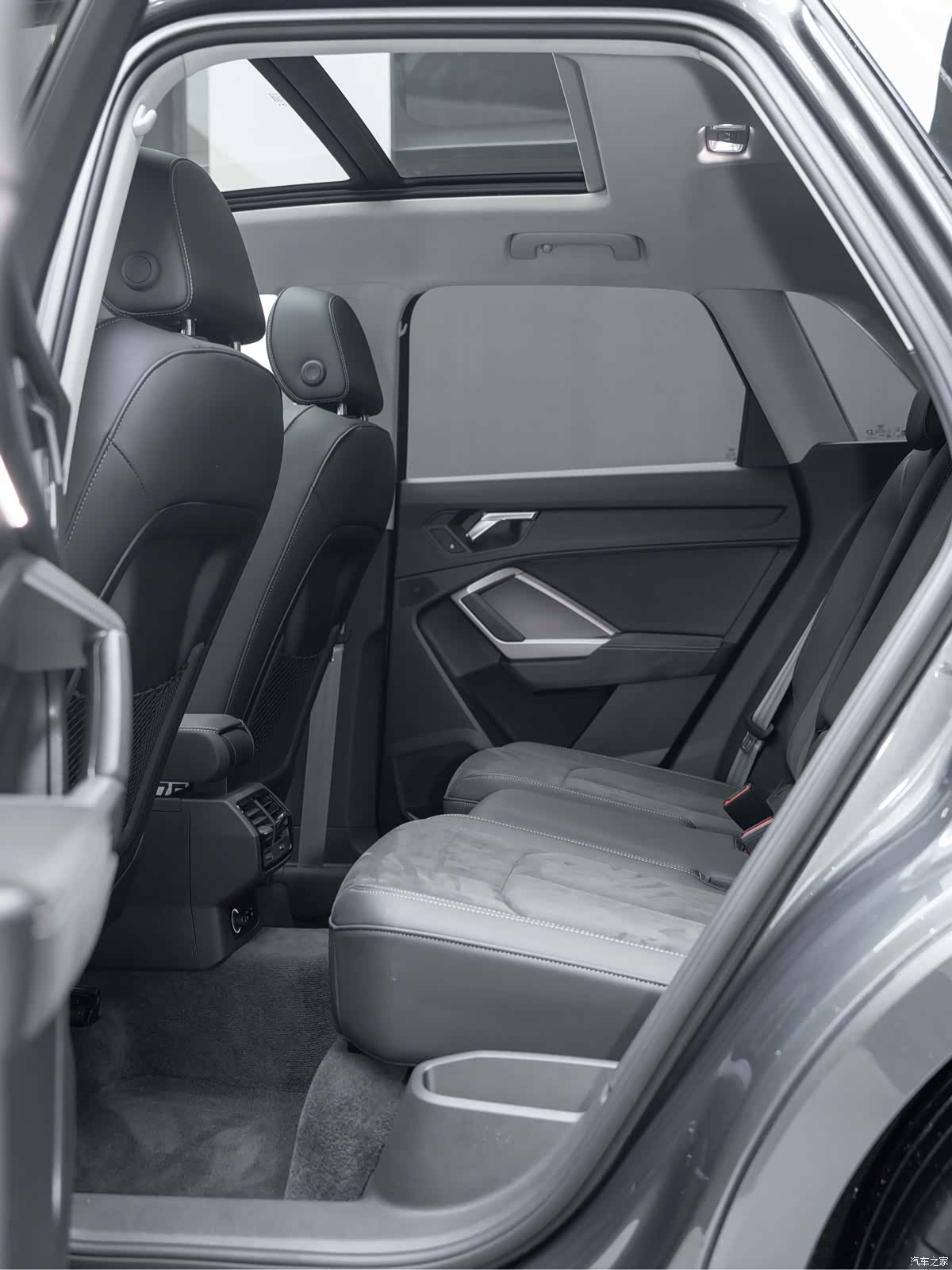 Audi Q3, 2023 14