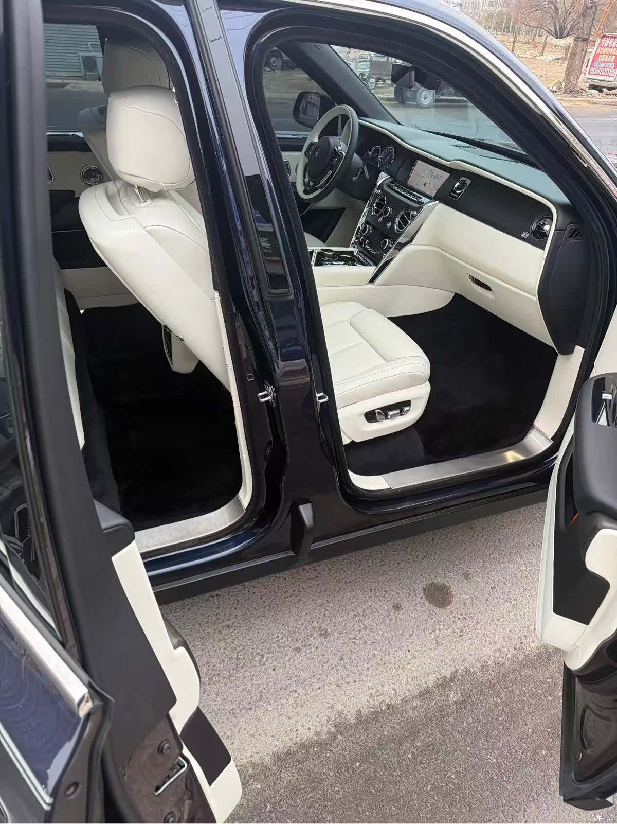 Rolls-Royce Cullinan, 2019 9