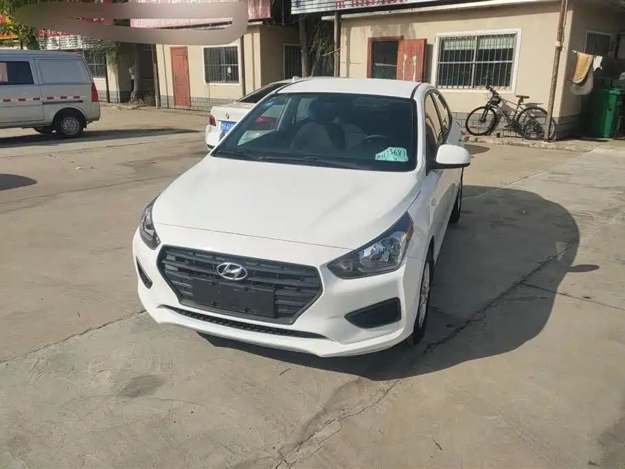 Hyundai Rena