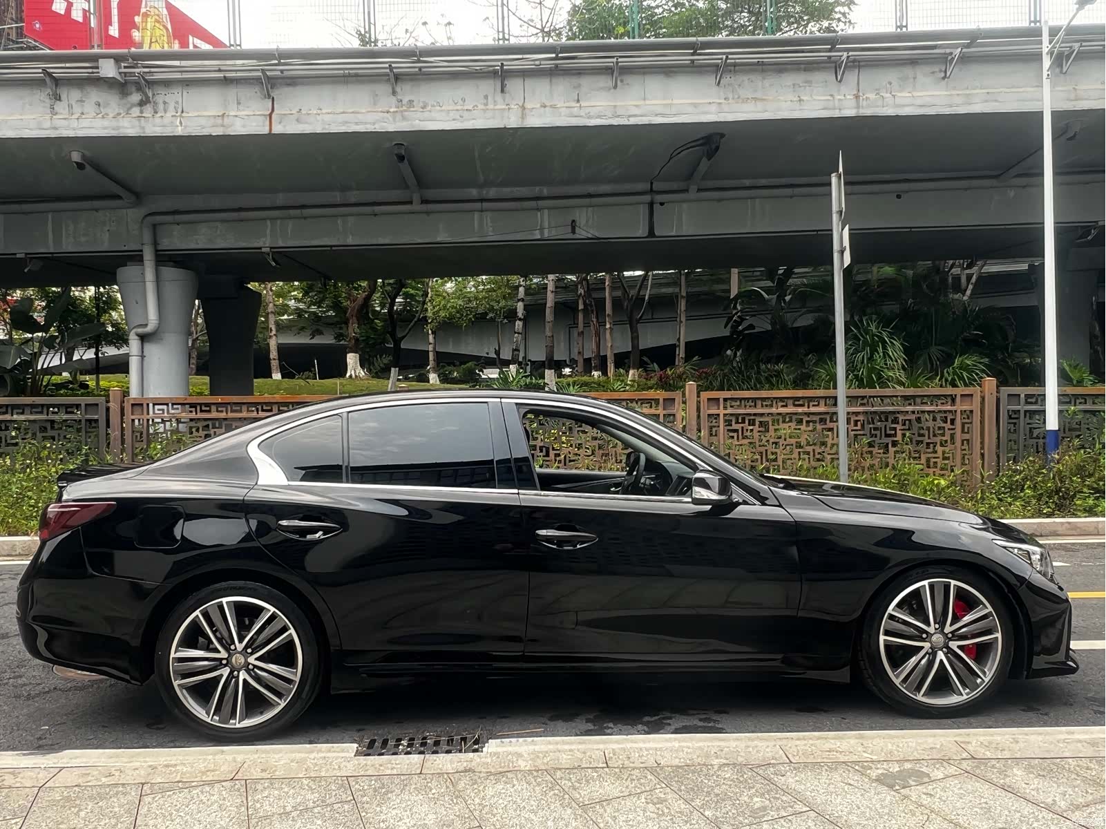 Infiniti Q50L, 2015 11