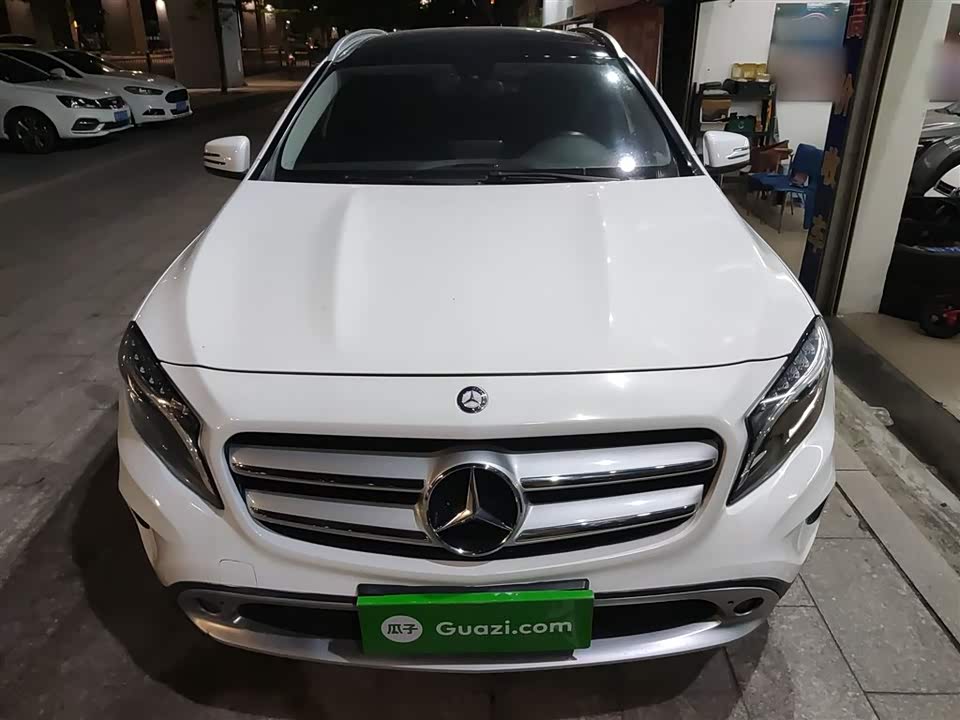 Mercedes-Benz GLA