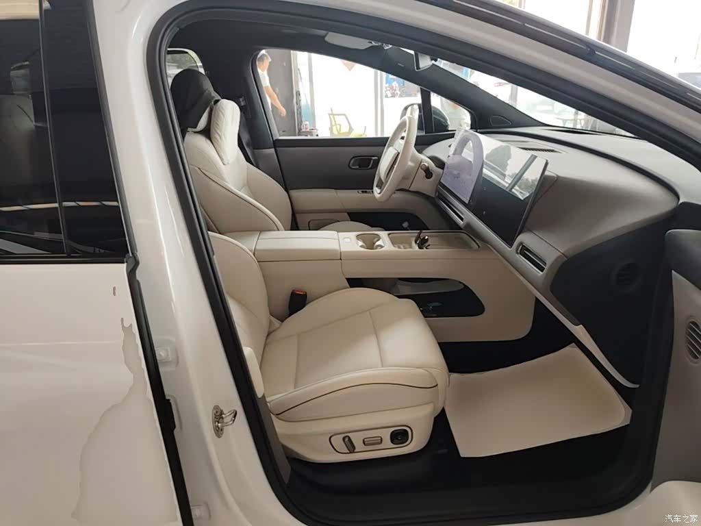 Li Auto i6, 2025 25