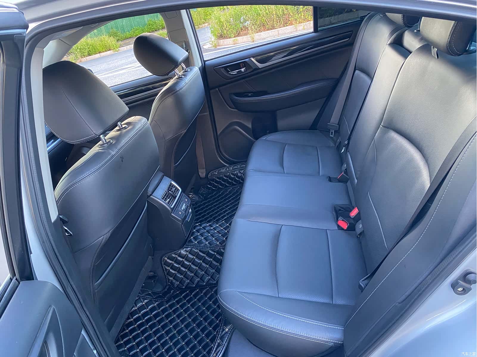 Subaru Legacy, 2018 6