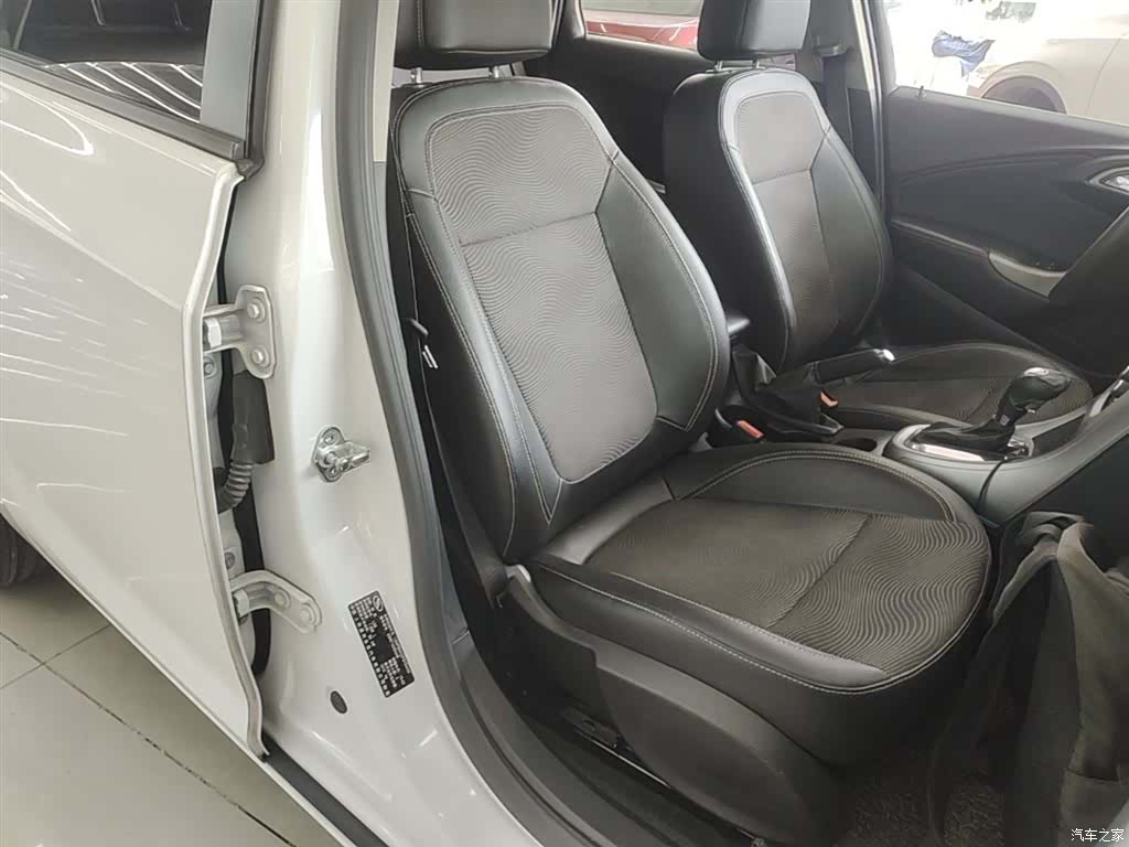Buick XT, 2015 25