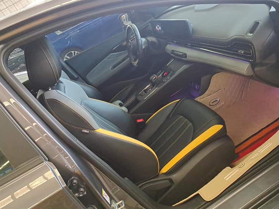 Trumpchi Shadow Leopard