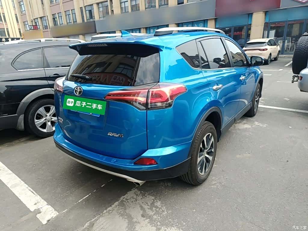 Toyota RAV4, 2018 7