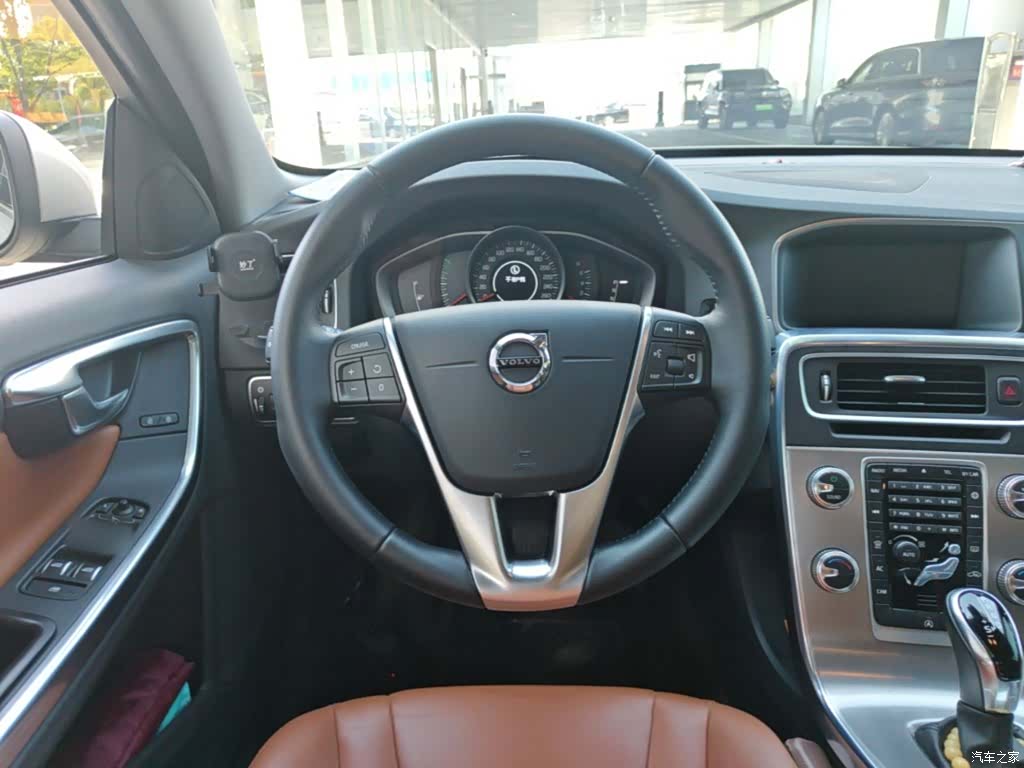 Volvo S60, 2018 17