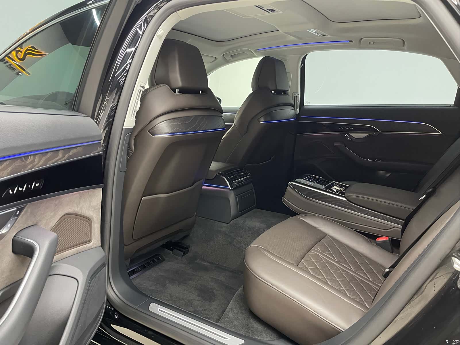 Audi A8L, 2021 13