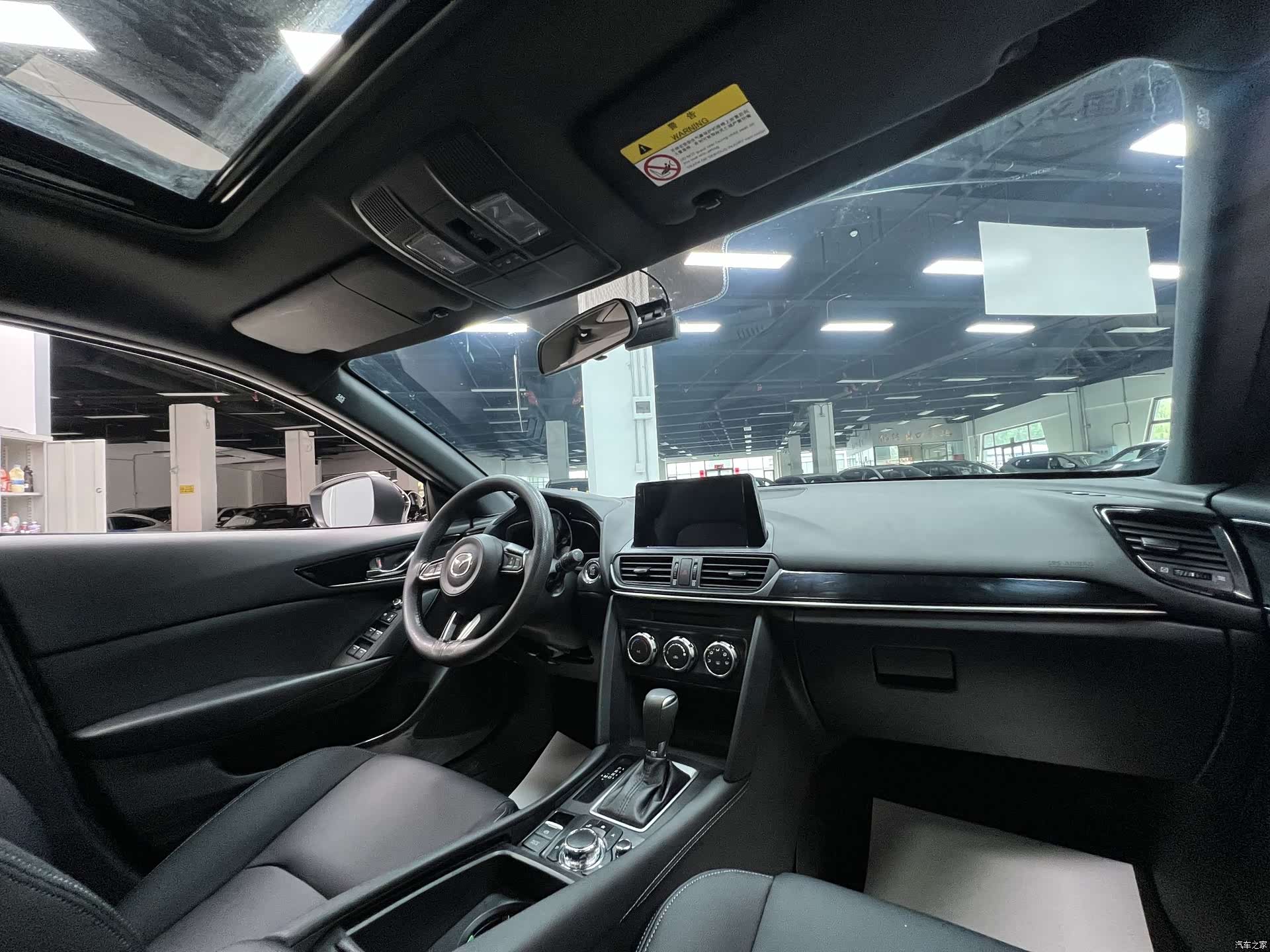 Mazda CX-4, 2023 18