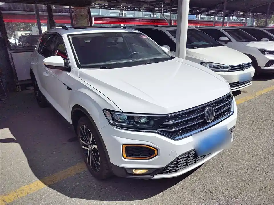 Volkswagen T-ROC exploring Songs