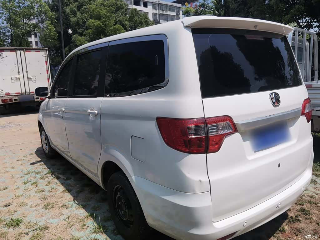 BAIC M20, 2015 9