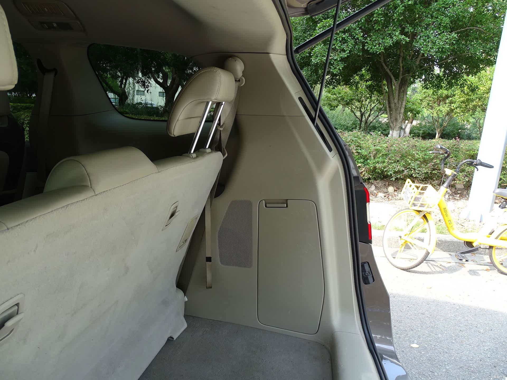 Buick GL8, 2011 43