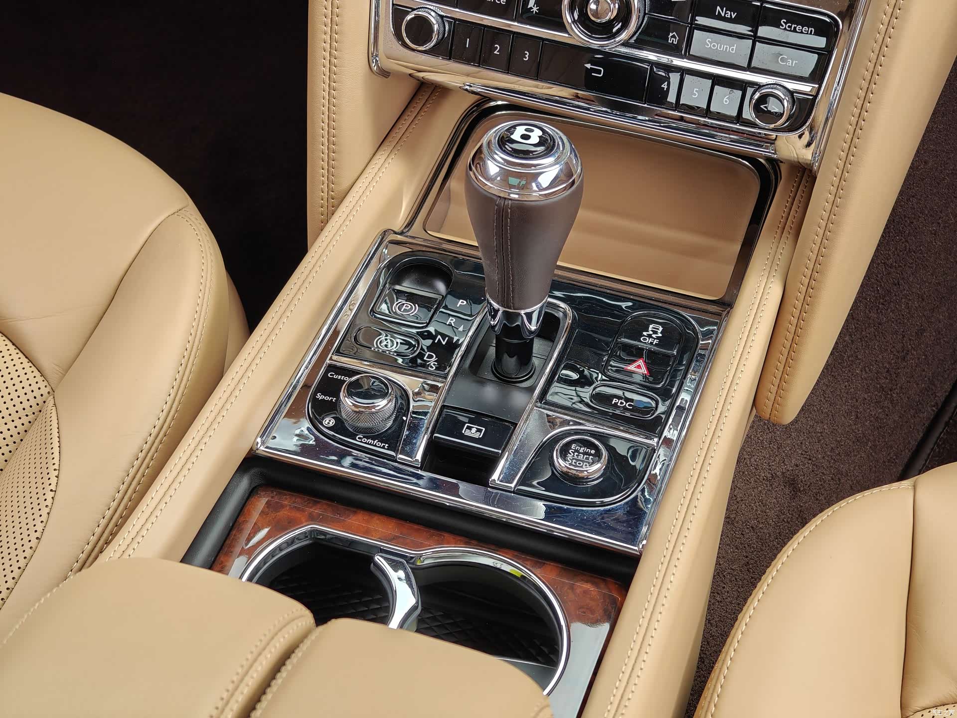 Bentley Mulsanne, 2019 13