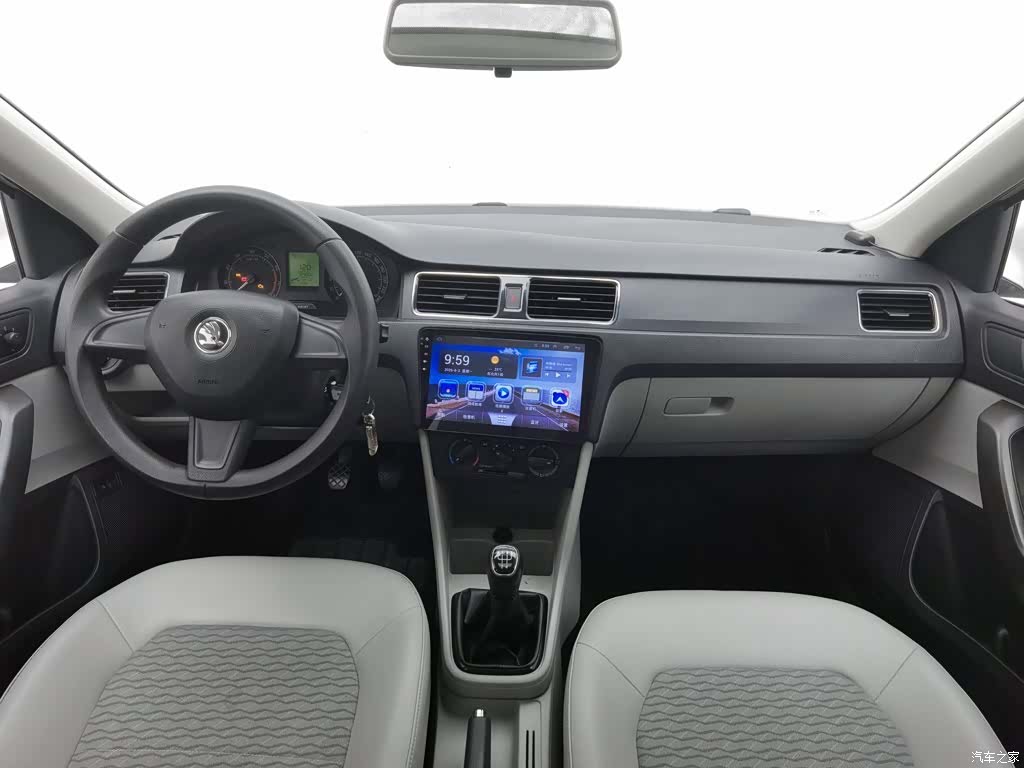 Skoda Rapid, 2016 все фото