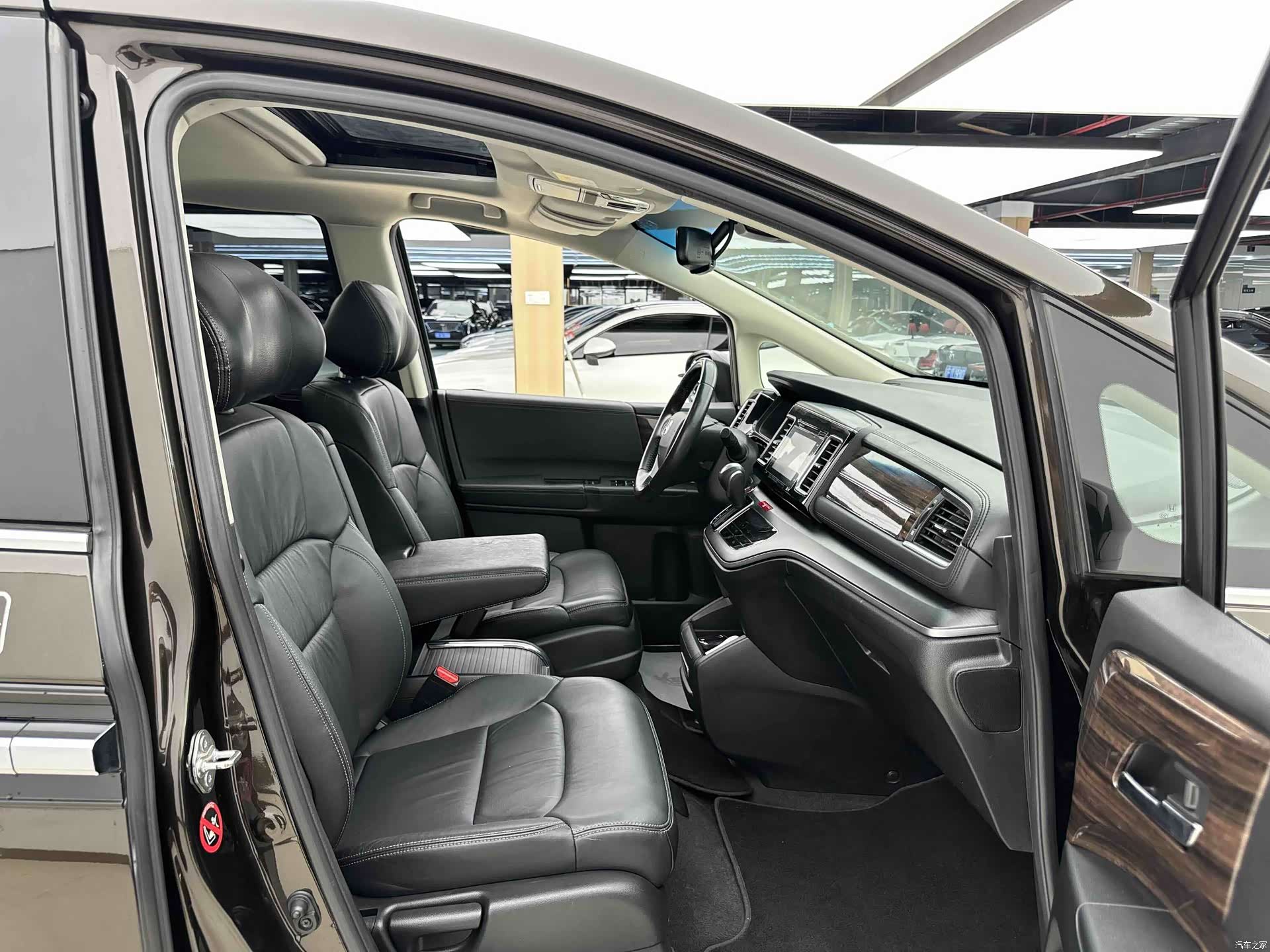 Honda Elysion, 2018 4