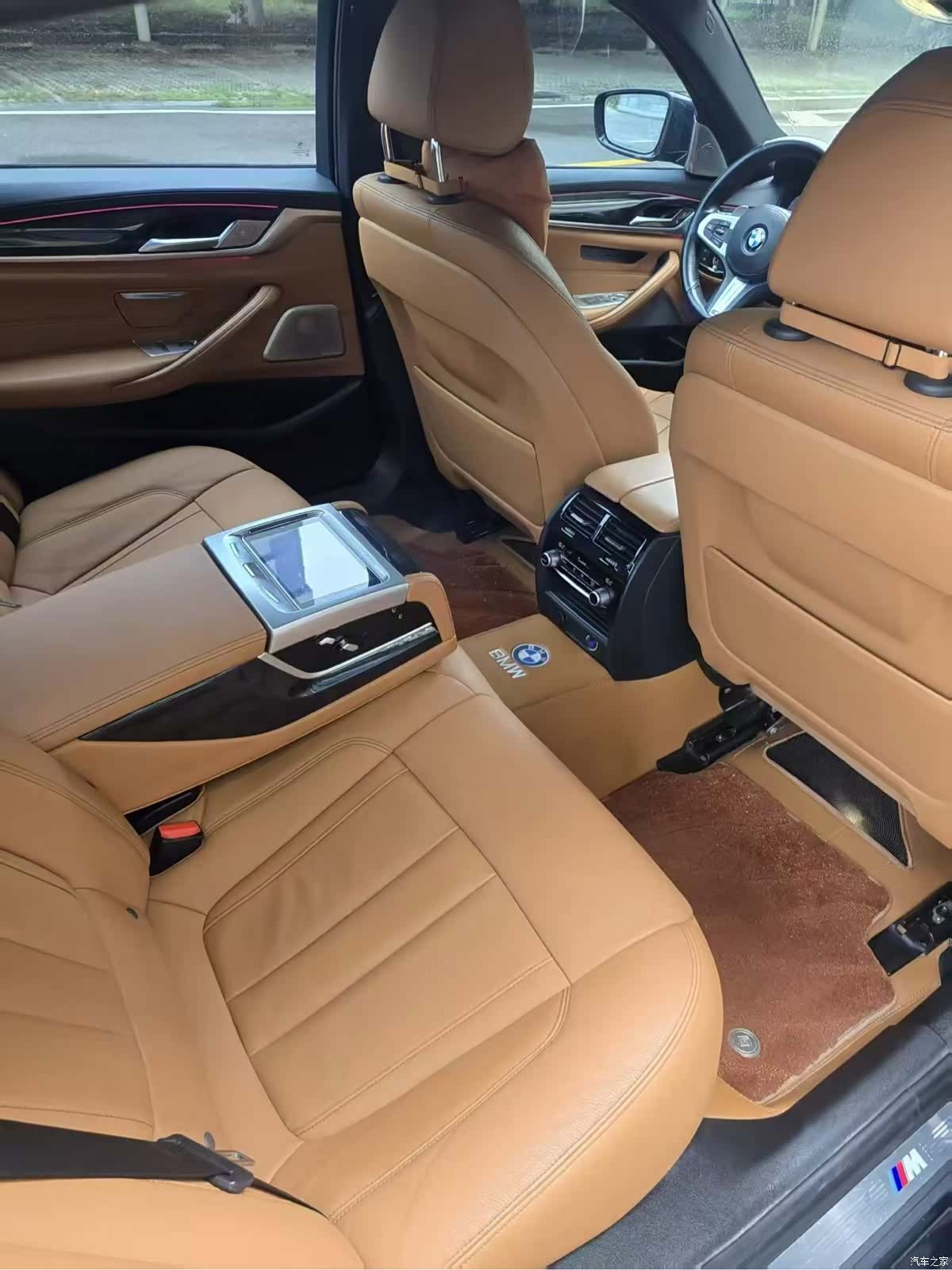 BMW 5 Series, 2018 все фото