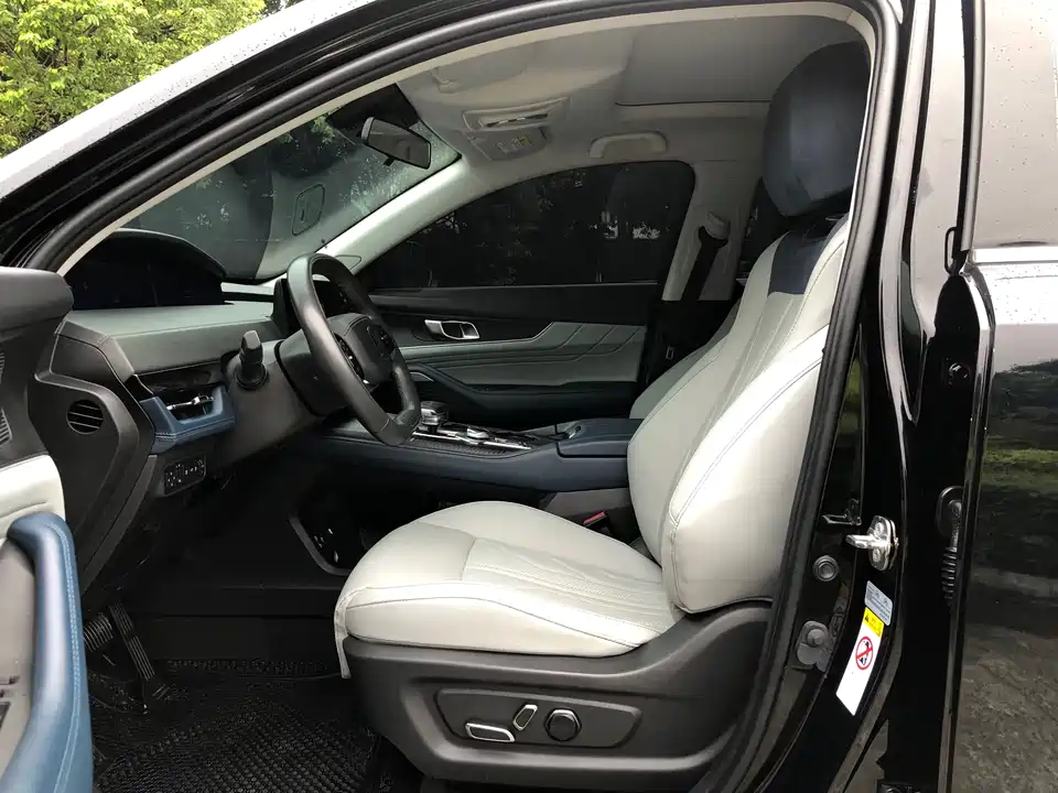 Changan UNI-K Smart iDD