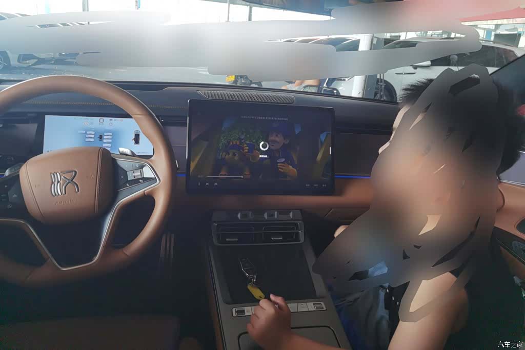 BYD Han, 2025 13