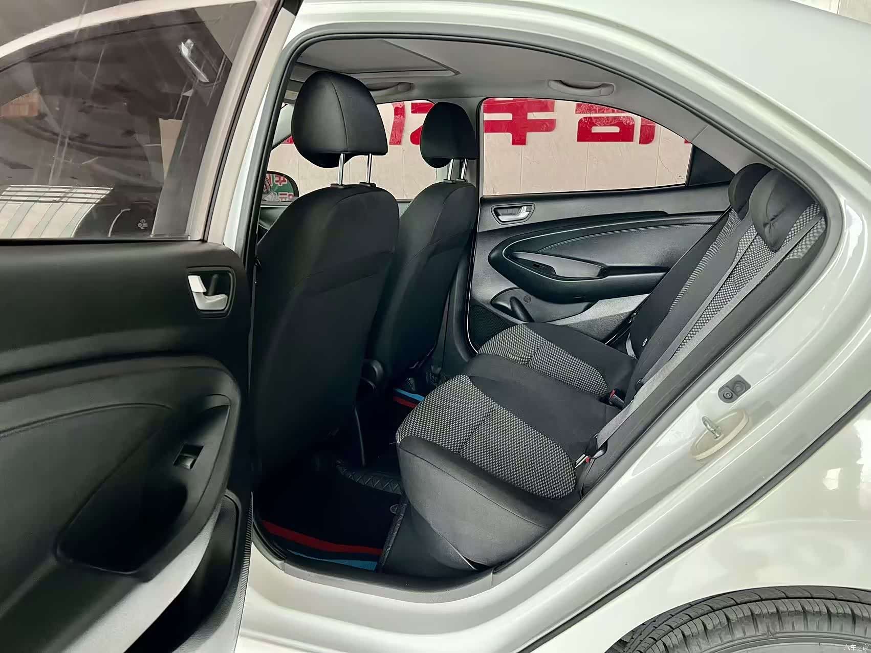 Hyundai V, 2018 3