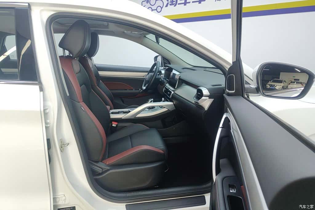 Geely Coolray, 2021 8