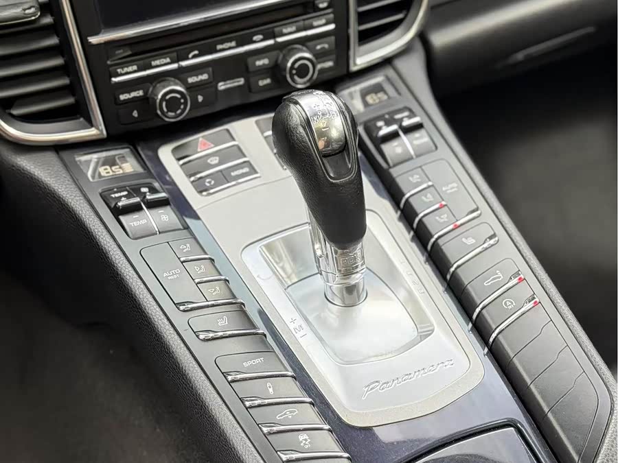Porsche Panamera 2012, фото 12
