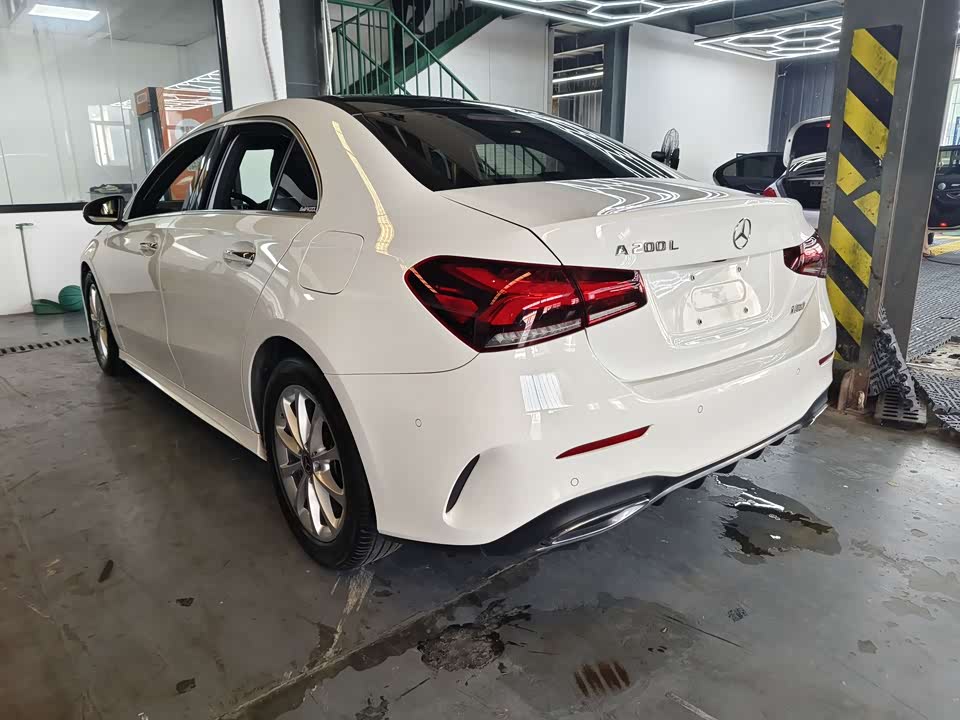 Mercedes-Benz Class A Mercedes-Benz Class A