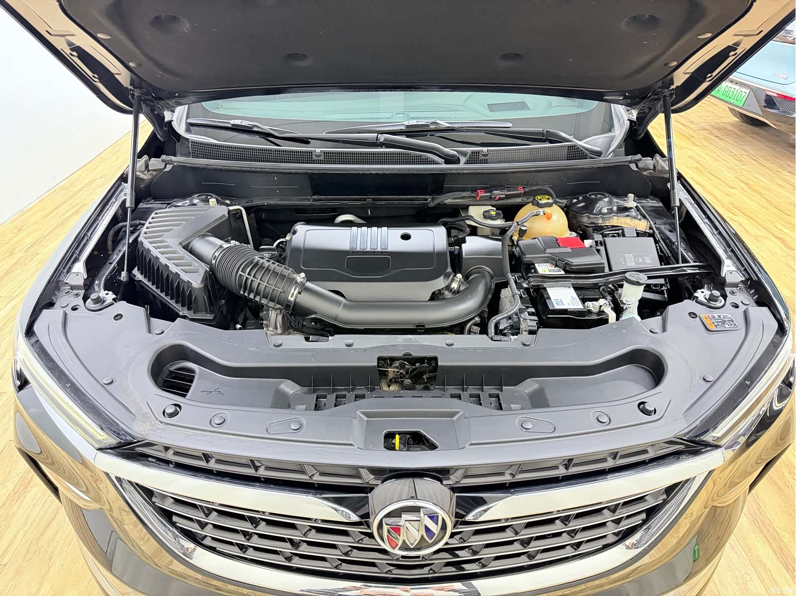 Buick Enclave, 2023 13