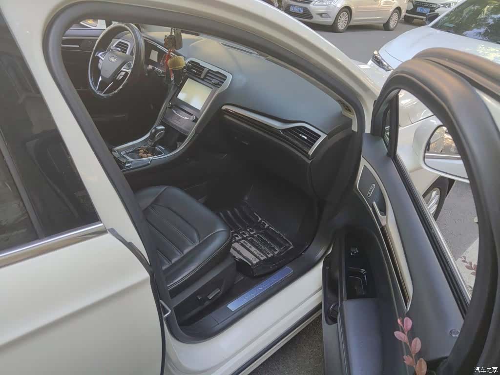 Ford Mondeo, 2015 21