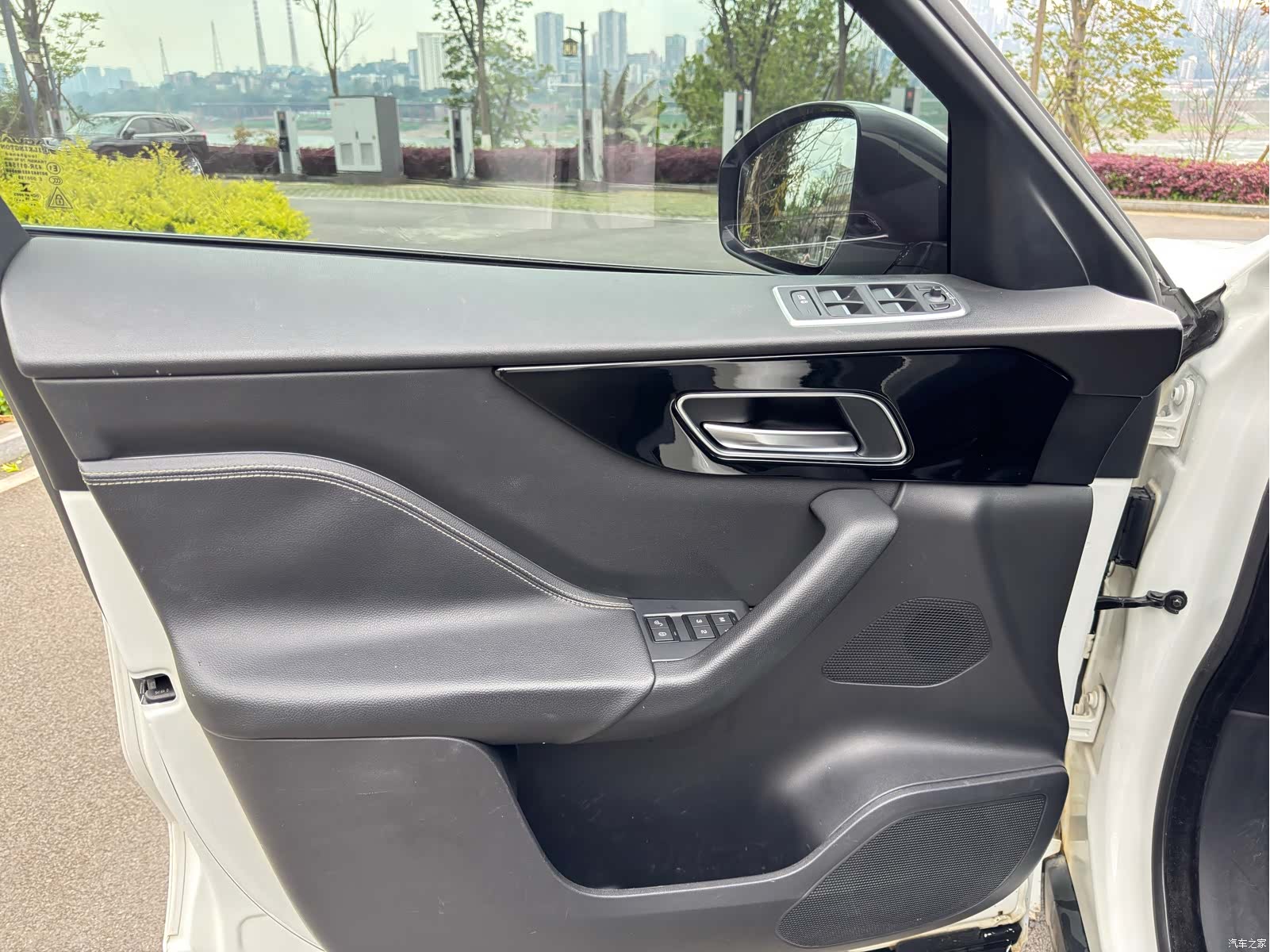 Jaguar F-PACE, 2017 13