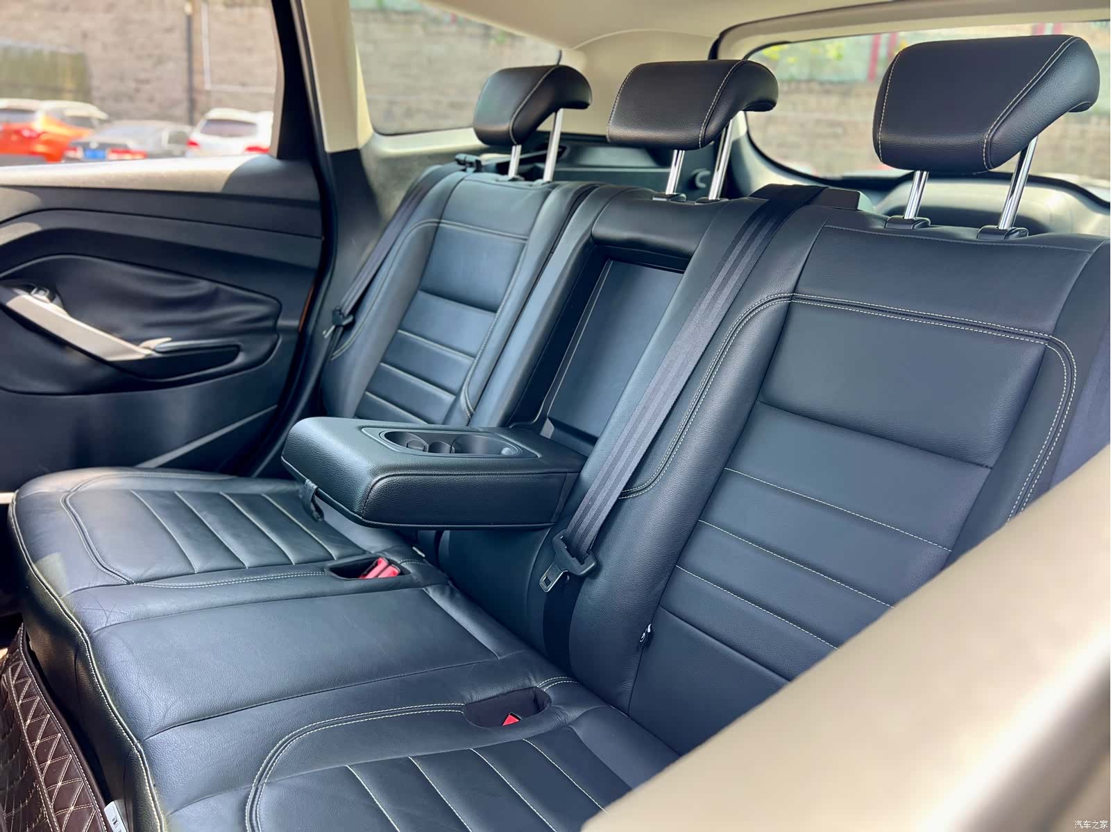 Ford Kuga, 2018 13