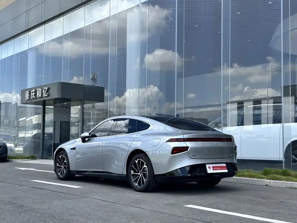 XPENG P7