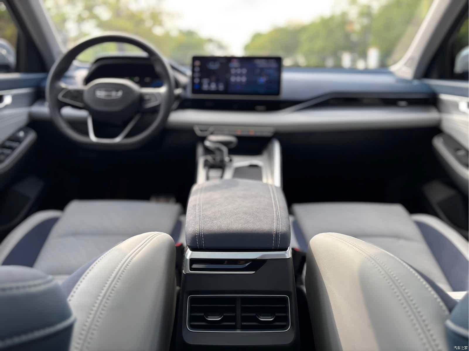 Geely Preface, 2022 27