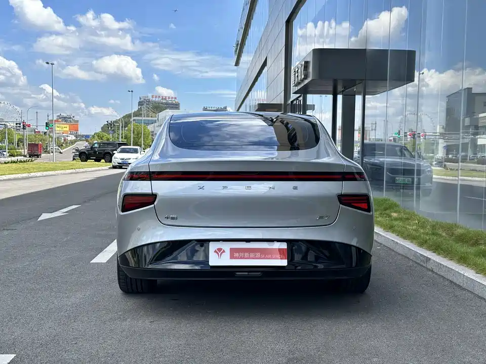 XPENG P7