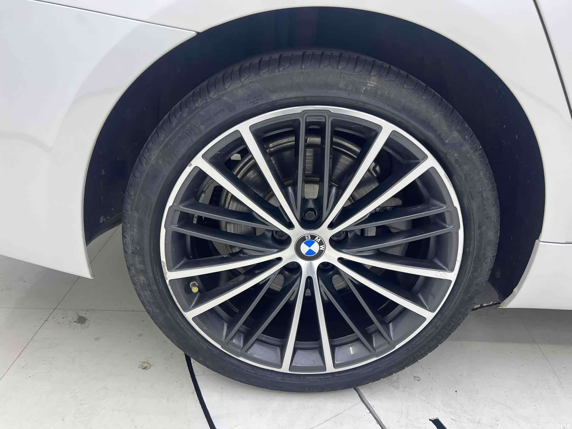 BMW 5 Series, 2022 8